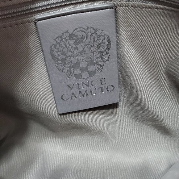 Handbags - Picture 2 of 5